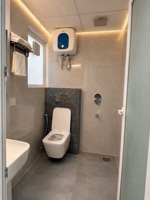 Bathroom in 1 BHK Builder Floor at Sector 31 – for Rent