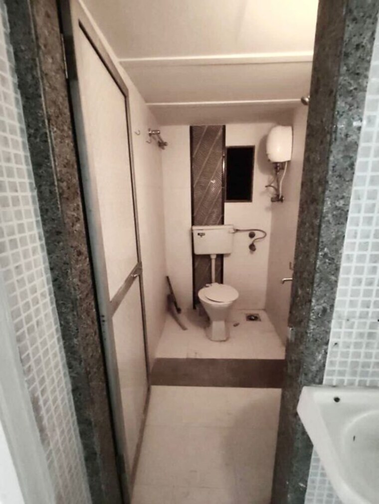 Bathroom, kopar khairane 2 Bedroom 782 Sq.Ft. Apartment In Kopar Khairane Navi Mumbai 10412925