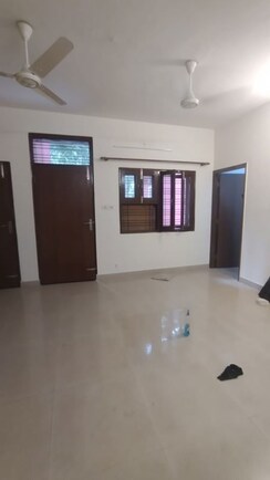 2 BHK Apartment For Rent in Safdarjung Development Area
