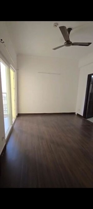 Room in 3 BHK Apartment at Nirala Aspire, Sector 16 Greater Noida – for Sale