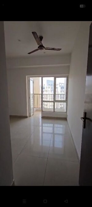 Room in 3 BHK Apartment at Nirala Aspire, Sector 16 Greater Noida – for Sale