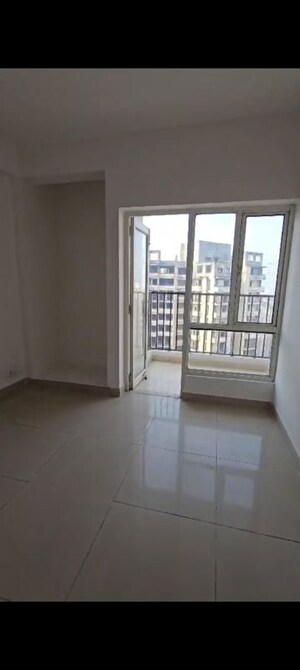 Room in 3 BHK Apartment at Nirala Aspire, Sector 16 Greater Noida – for Sale