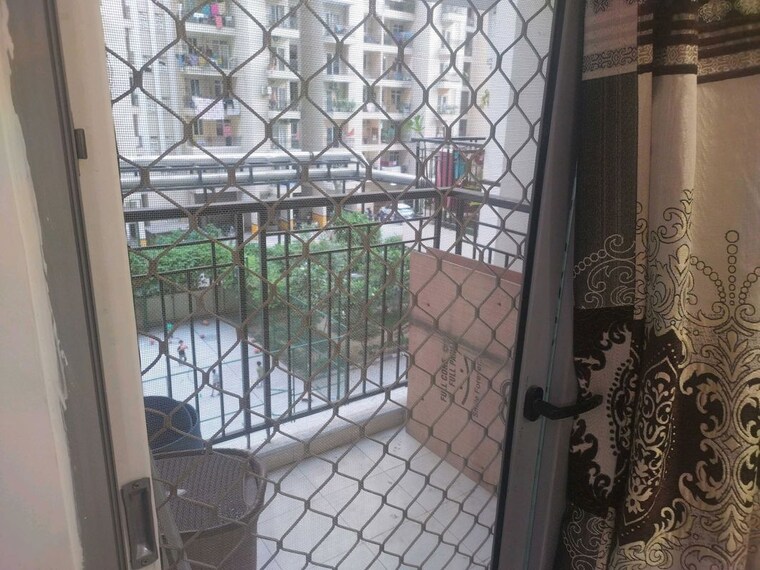 Balcony, gulshan-bellina 2 Bedroom 1105 Sq.Ft. Apartment In Sector 16 Greater Noida Greater Noida 10412966