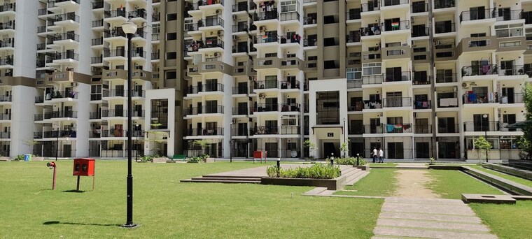 Exterior View, gulshan-bellina 2 Bedroom 1105 Sq.Ft. Apartment In Sector 16 Greater Noida Greater Noida 10412966