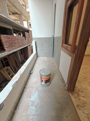 Balcony in 3 BHK Builder Floor at Sector 73 – for Sale