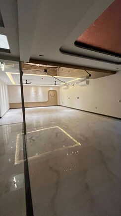 3.5 BHK + Servant Room Apartment For Rent in 3C Lotus 300