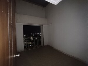 Room in 1 BHK Apartment at Elegant Yashraj Heights, Ghansoli – for Rent