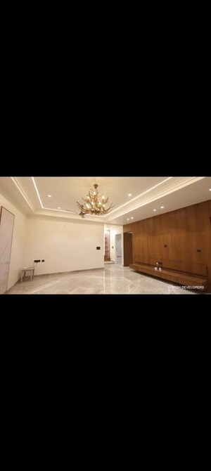 Kitchen in 4 BHK Builder Floor at Vasundhara Sector 12 – for Sale