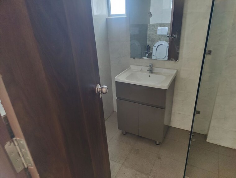 Bathroom, panchsheel-greens 2.5 Bedroom 1150 Sq.Ft. Apartment In Sector 16 Greater Noida Greater Noida 10413030