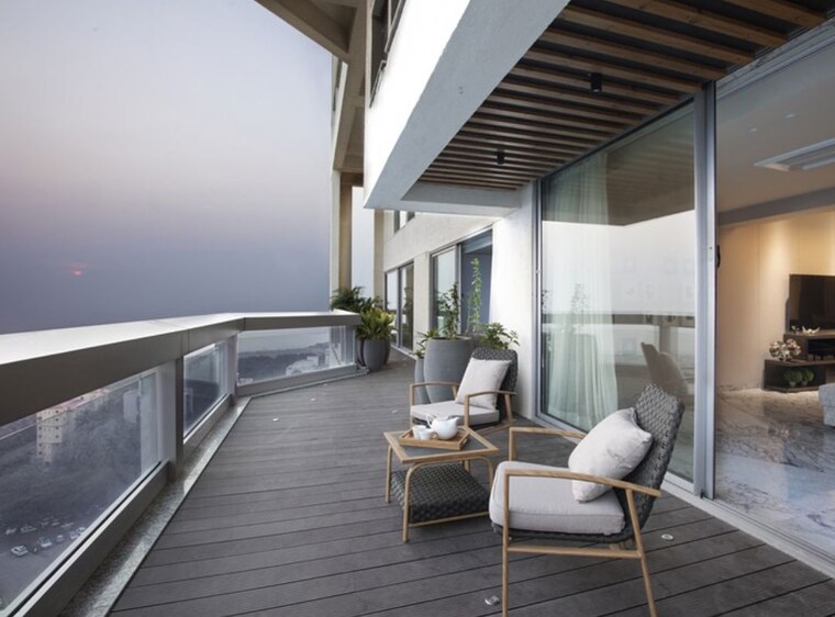 Balcony, k-hemani-bay-view 5 Bedroom 7500 Sq.Ft. Apartment In Andheri West Mumbai 10413048