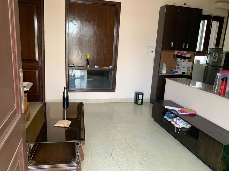 Living Room, dlf-imperial-residences 4 Bedroom 500 Sq.Yd. Builder Floor In Dlf Phase I Gurgaon 10413069