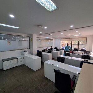 Team Area in  Showroom at Andheri East – for Sale