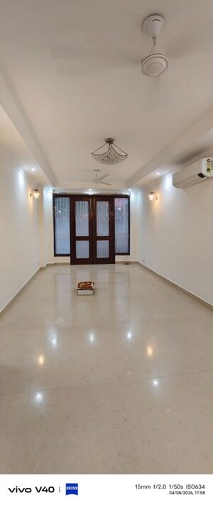 3 BHK Apartment For Rent in Defence Colony