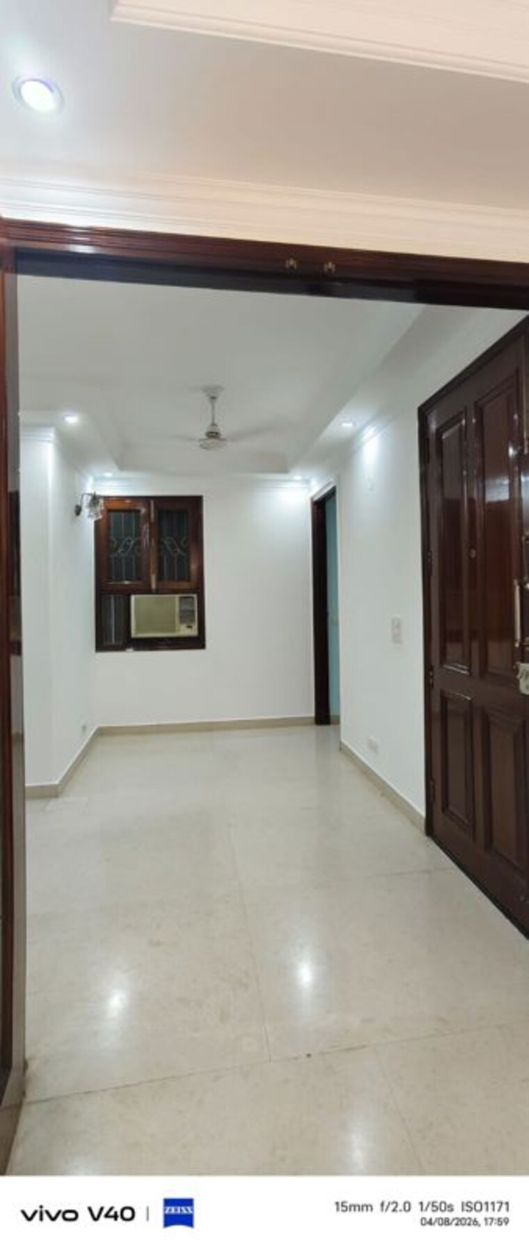 Room, defence colony 3 Bedroom 217 Sq.Yd. Apartment In Defence Colony Delhi 10413105