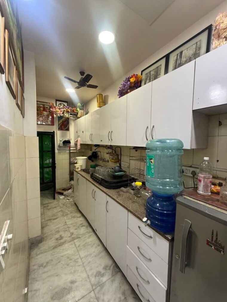 Kitchen, kalkaji 2 Bedroom 200 Sq.Yd. Builder Floor In Kalkaji Delhi 10413126