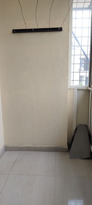 Room in 2 BHK Apartment at Halasuru – for Rent