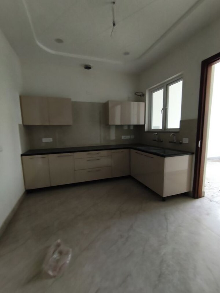 Kitchen, vision-homes-ghazipur 3 Bedroom 111 Sq.Ft. Villa In Ghazipur Zirakpur 10413124
