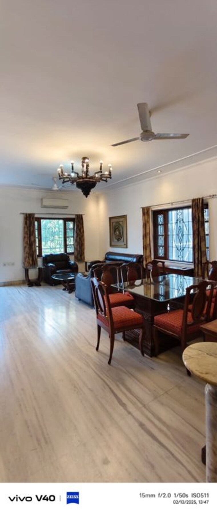 Living Room, defence colony 3 Bedroom 325 Sq.Yd. Builder Floor In Defence Colony Delhi 10413133