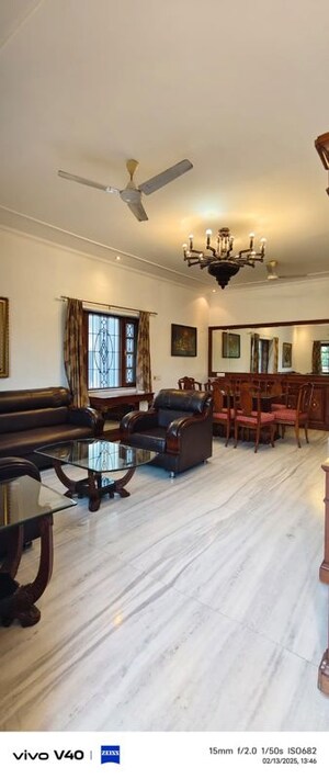 3 BHK Builder Floor For Rent in Defence Colony