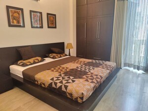 Bedroom in 3 BHK Builder Floor at Defence Colony – for Rent