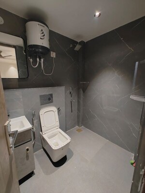 Attached Bathroom in 3 BHK Apartment at Unitech Escape, Sector 50 – for Rent