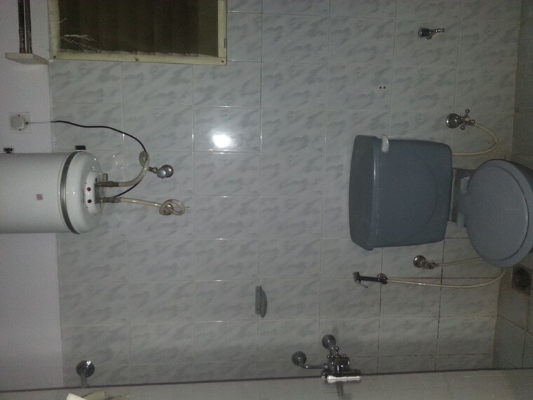 Bathroom, rt nagar 2 Bedroom 750 Sq.Ft. Independent House In Rt Nagar Bangalore 10413169