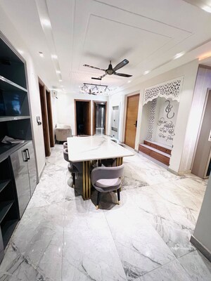Dining area in 3 BHK Builder Floor at Auram Floor, South City 2 – for Rent