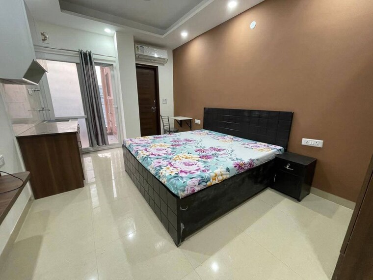 Bedroom, auram-floor 2 Bedroom 1100 Sq.Ft. Builder Floor In South City 2 Gurgaon 10413171