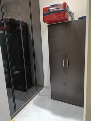 Building Lobby in 3 BHK Builder Floor at Arcade 48, Sector 48 – for Rent
