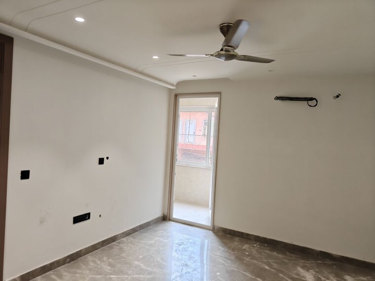 Room, model town phase 2 4 Bedroom 2700 Sq.Ft. Builder Floor In Model Town Phase 2 Delhi 10413200