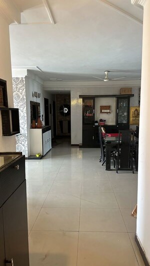 Room in 2 BHK Builder Floor at Golden Floors, Sector 50 – for Rent