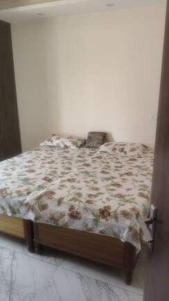 2 BHK + Store Room Apartment For Rent in Eros Rosewood City