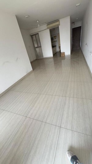 Room in 3 BHK Apartment at The Wadhwa Address Panorama, Ghatkopar West – for Sale