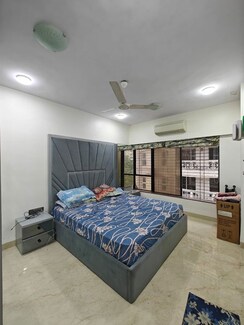 2 BHK + Pooja Room Apartment For Rent in Arihant CHS Khar West