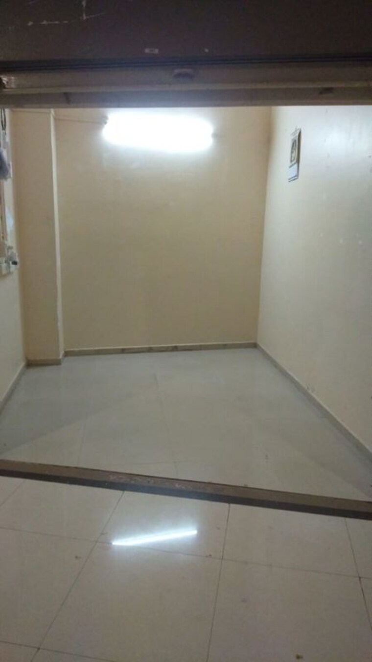 Room, group-satellite-aarambh 1.5 Bedroom 550 Sq.Ft. Apartment In Malad East Mumbai 10413230