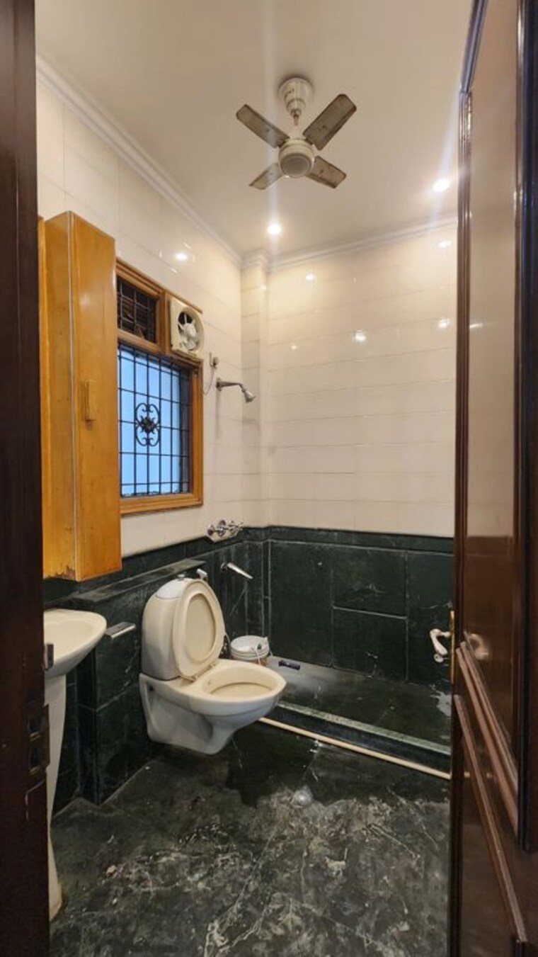 Living Room, vasant vihar 4 Bedroom 2400 Sq.Ft. Builder Floor In Vasant Vihar Delhi 10413268