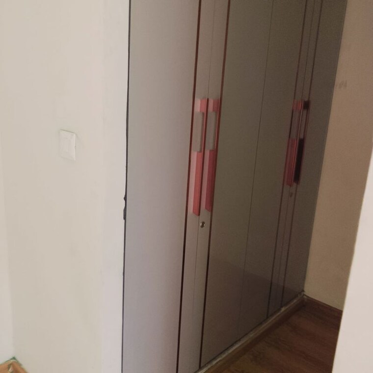 undefined, sector 82 3 Bedroom 1700 Sq.Ft. Apartment In Sector 82 Noida 10413271