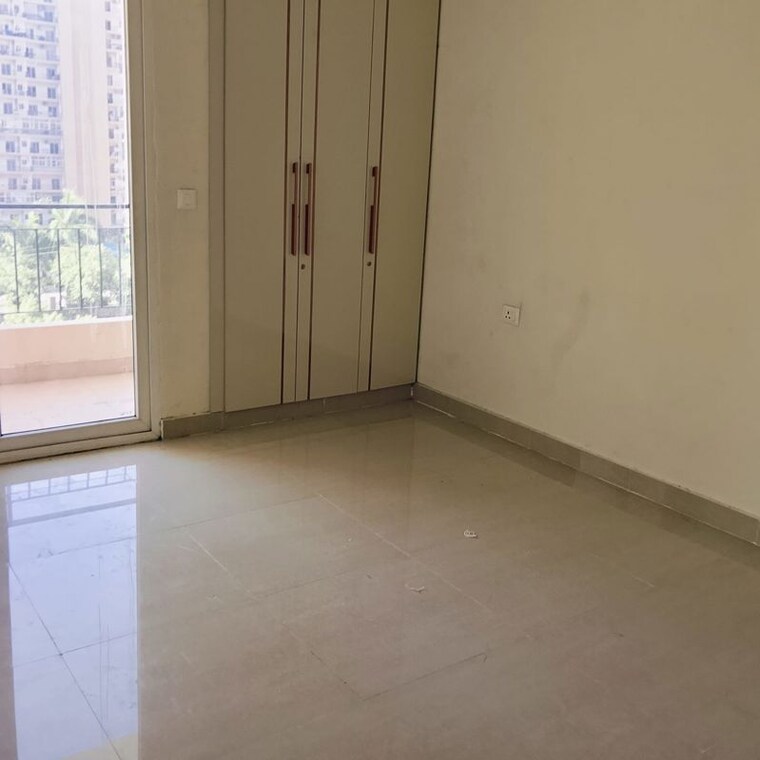 Room, sector 82 3 Bedroom 1700 Sq.Ft. Apartment In Sector 82 Noida 10413271