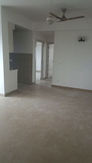 Room in 2.5 BHK Apartment at Gardenia Gateway, Sector 75 – for Rent