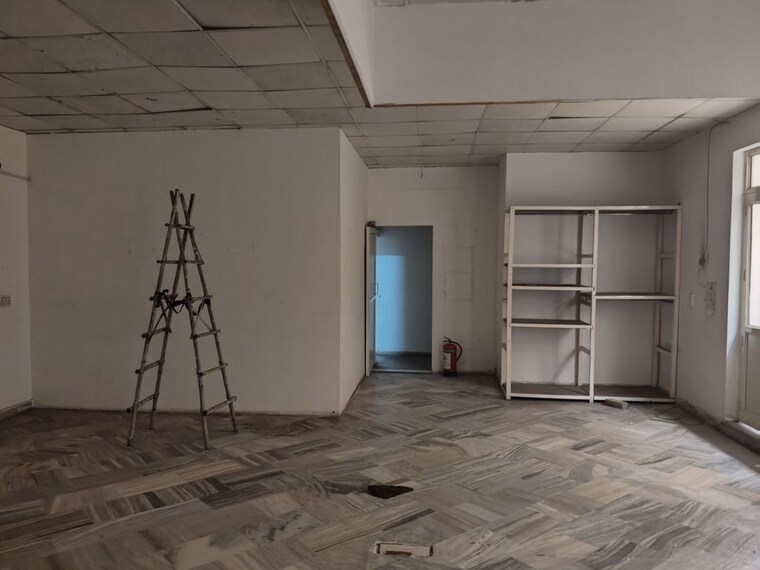 Floor Plan, sector 63 Commercial Warehouse 7000 Sq.Ft. In Sector 63 Noida 10413301