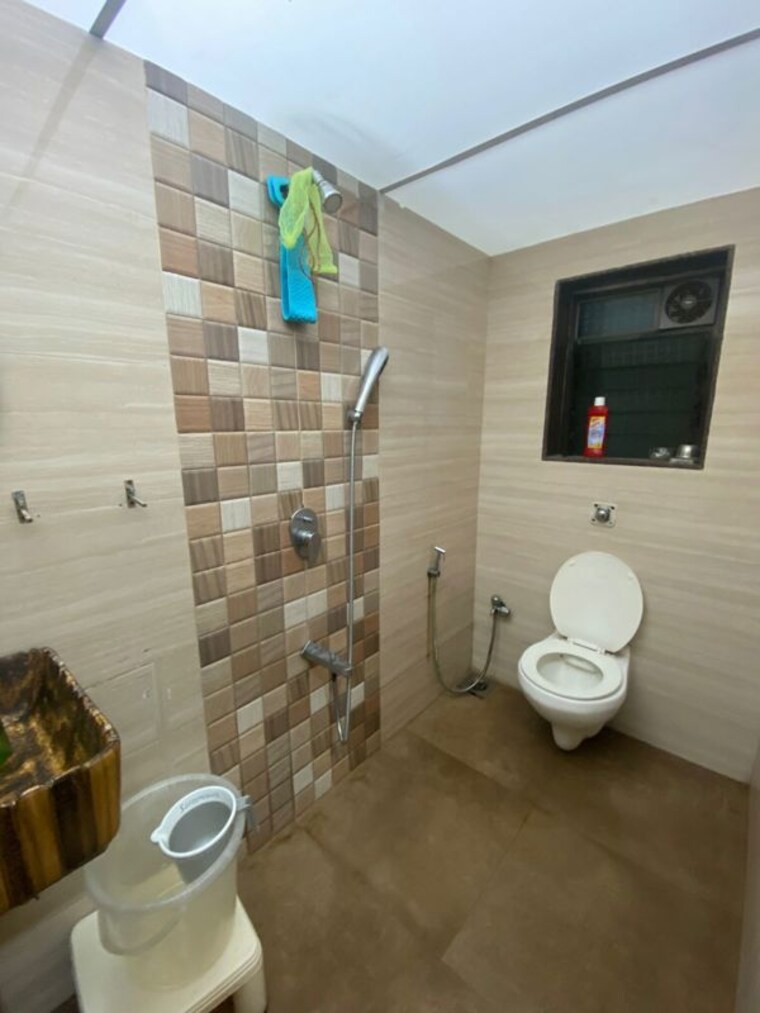 Bathroom, platinum-heights-mumbai 2 Bedroom 800 Sq.Ft. Apartment In Andheri West Mumbai 10413309
