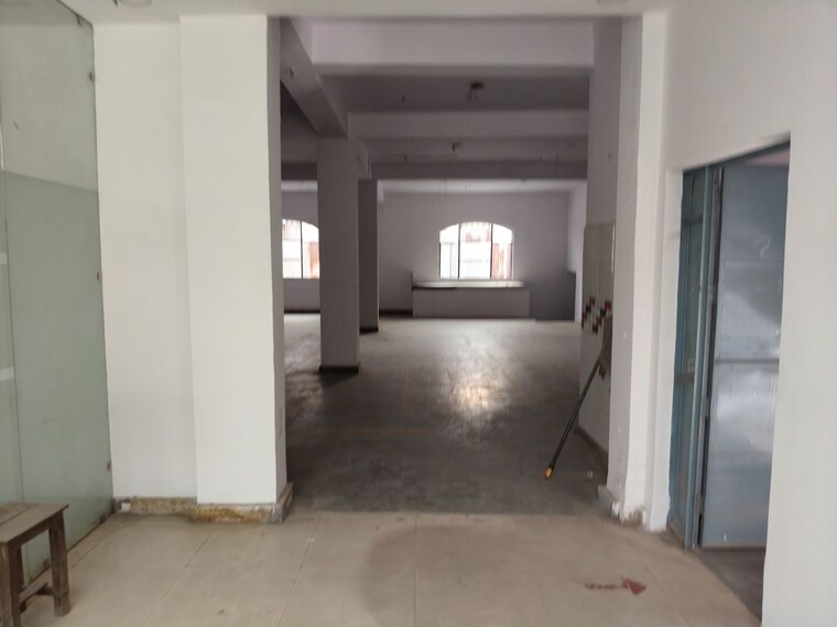 Exterior View, sector 63 Commercial Warehouse 7000 Sq.Ft. In Sector 63 Noida 10413305