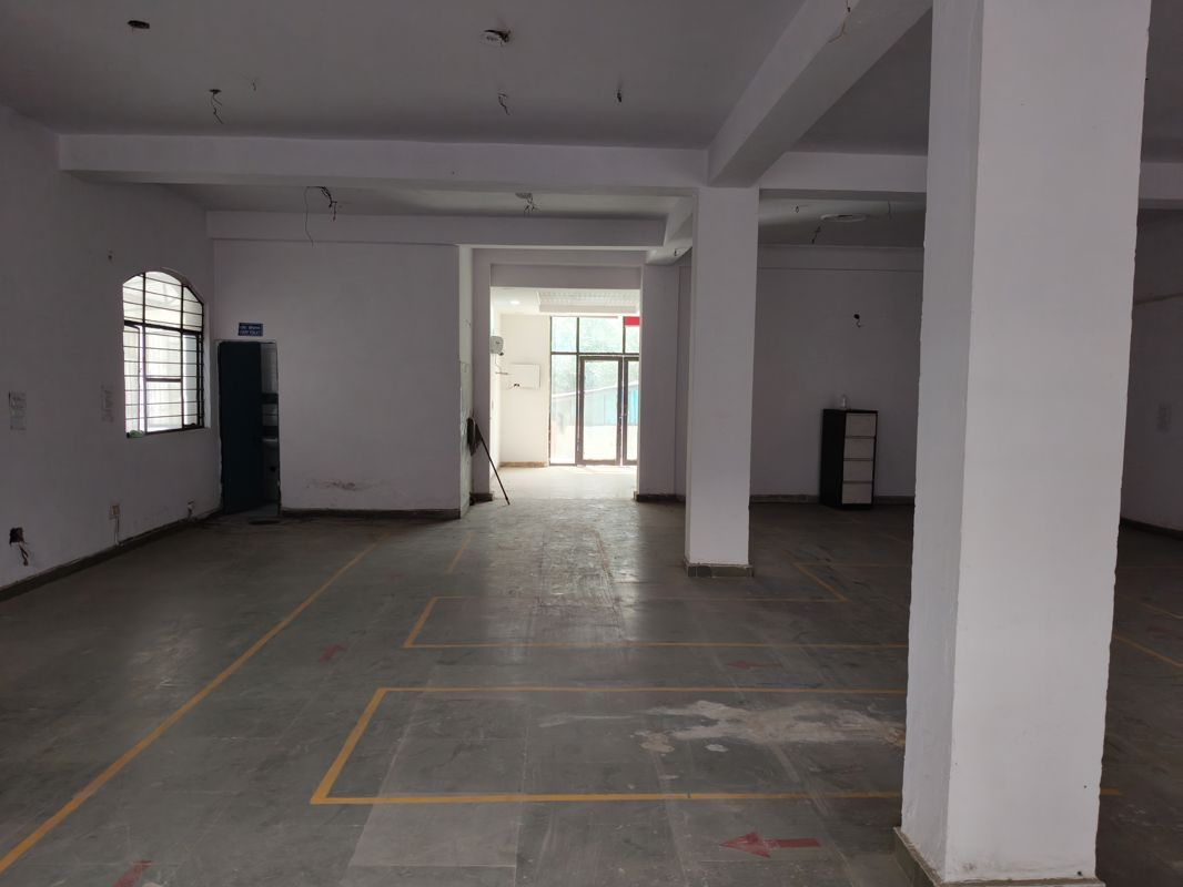 Warehouse For Rent in Sector 63