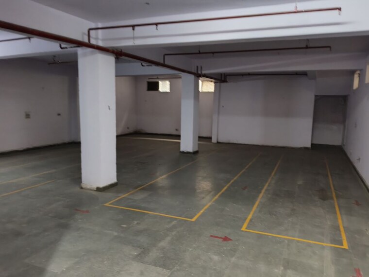Exterior View, sector 63 Commercial Warehouse 7000 Sq.Ft. In Sector 63 Noida 10413305