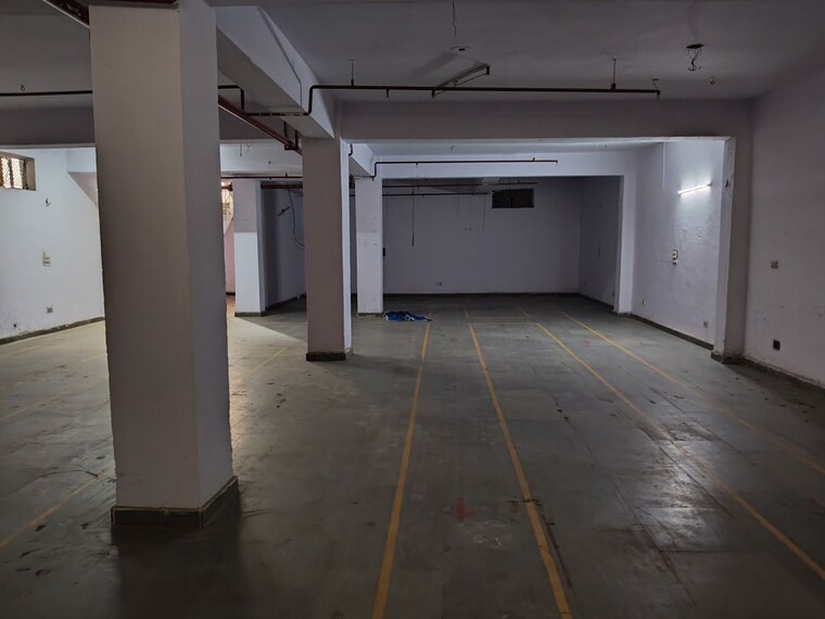 Exterior View, sector 63 Commercial Warehouse 7000 Sq.Ft. In Sector 63 Noida 10413305