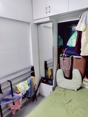 Room in 1 BHK Apartment at Blue Pear, Dahisar West – for Rent