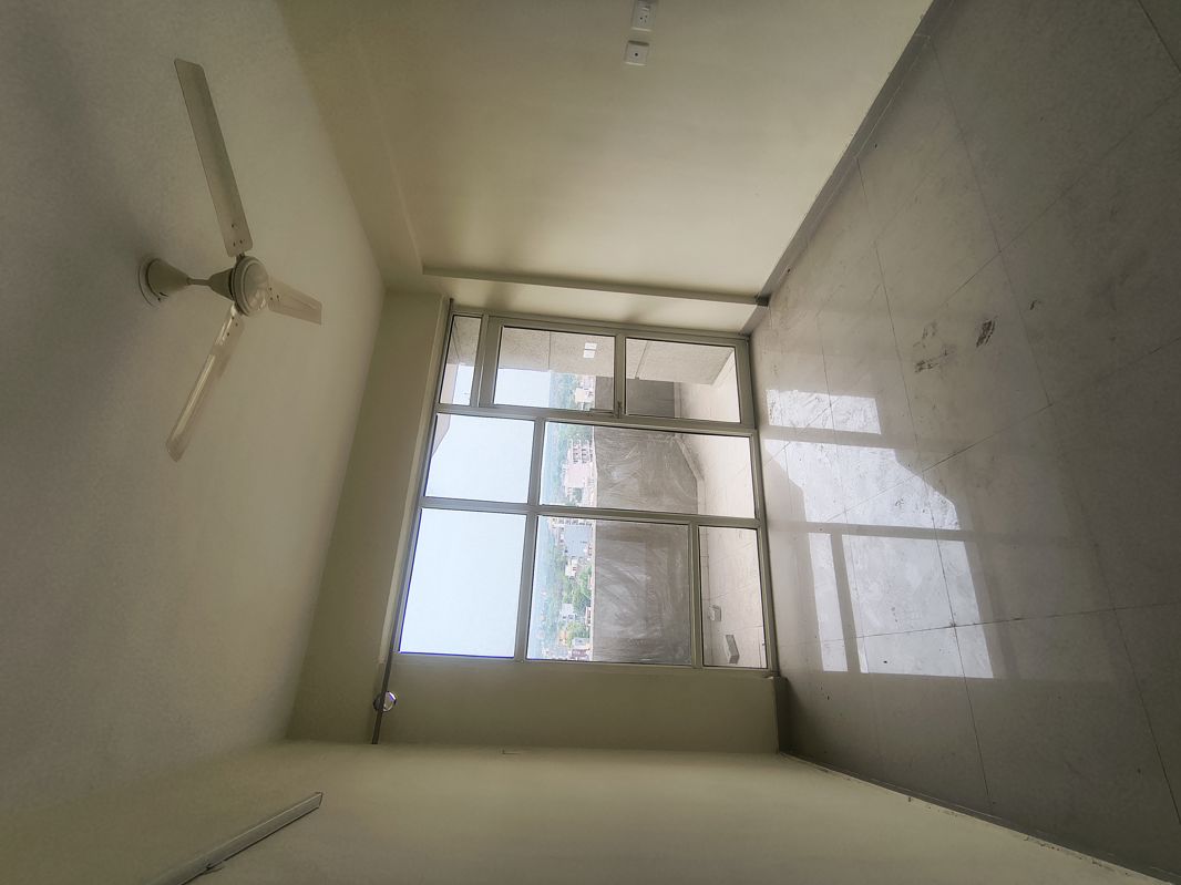 2 BHK Apartment For Rent in Pyramid Midtown