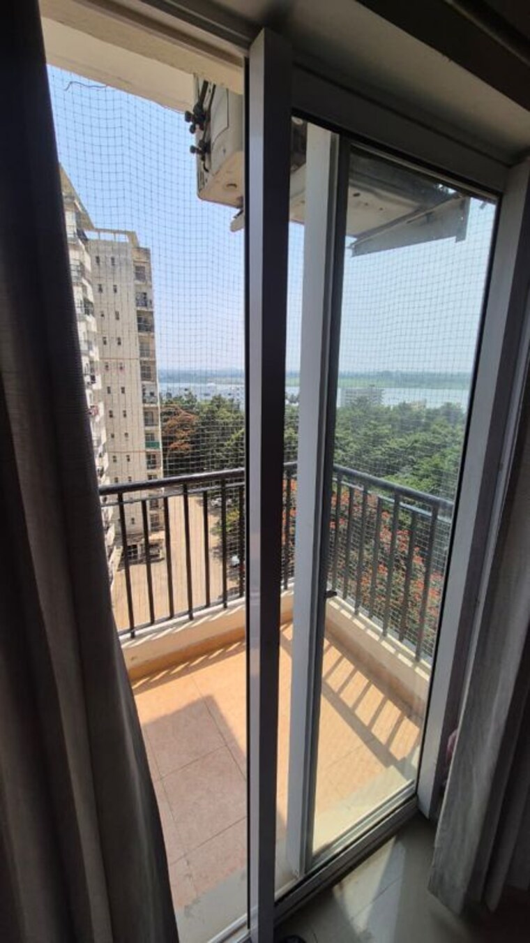Balcony, dlf-maiden-heights 3 Bedroom 1450 Sq.Ft. Apartment In Jigani Bangalore 10413341