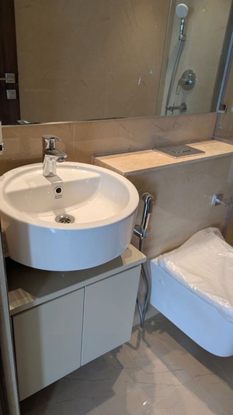 Bathroom, hiranandani-highland 2 Bedroom 598 Sq.Ft. Apartment In Powai Mumbai 10413373