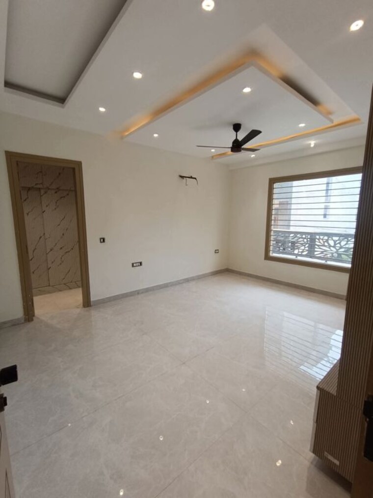 Room, green fields colony 4 Bedroom 2700 Sq.Ft. Builder Floor In Green Fields Colony Faridabad 10413405